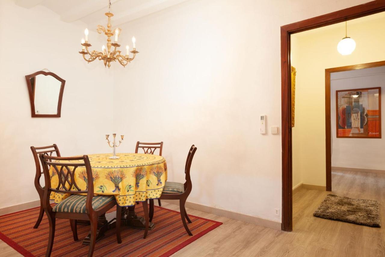 Esquirol Apartment *